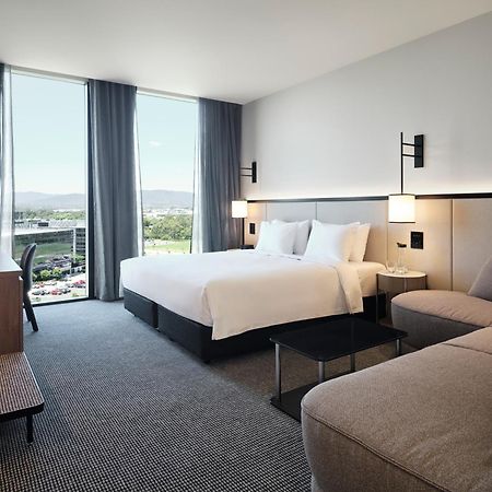 Hyatt Place Melbourne Caribbean Park Scoresby Exterior foto