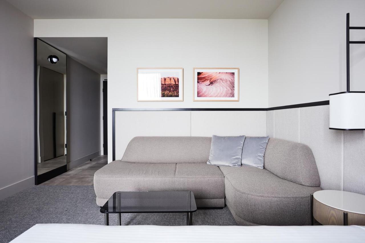 Hyatt Place Melbourne Caribbean Park Scoresby Exterior foto